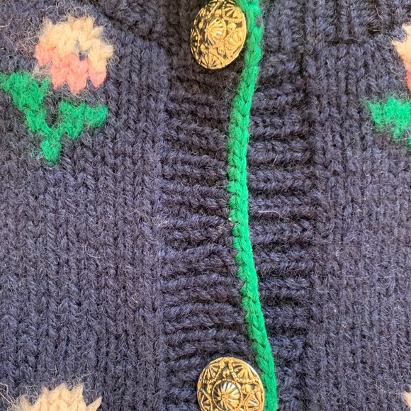 One of a Kind cardigan wool sweater designed by Shirley Duffy - Picture 5 of 9